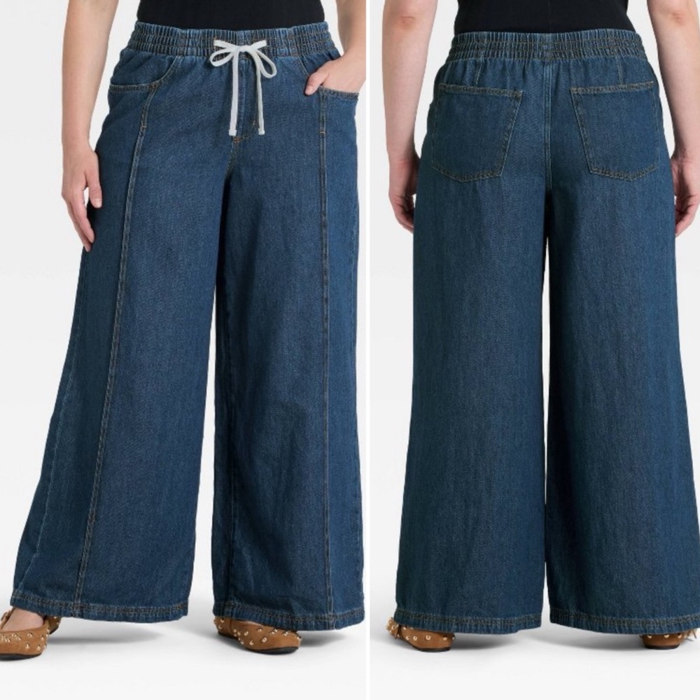 Universal Thread Dark Blue Wide Leg Relaxed Fit Jeans